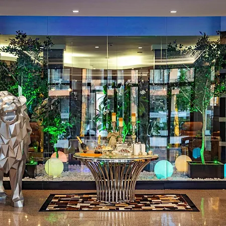 Grand Свети-Влас