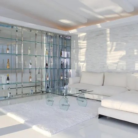 Grand Свети-Влас