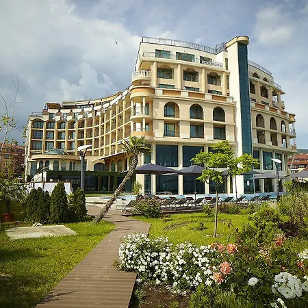 Grand - Fitness & Feriested 5*
